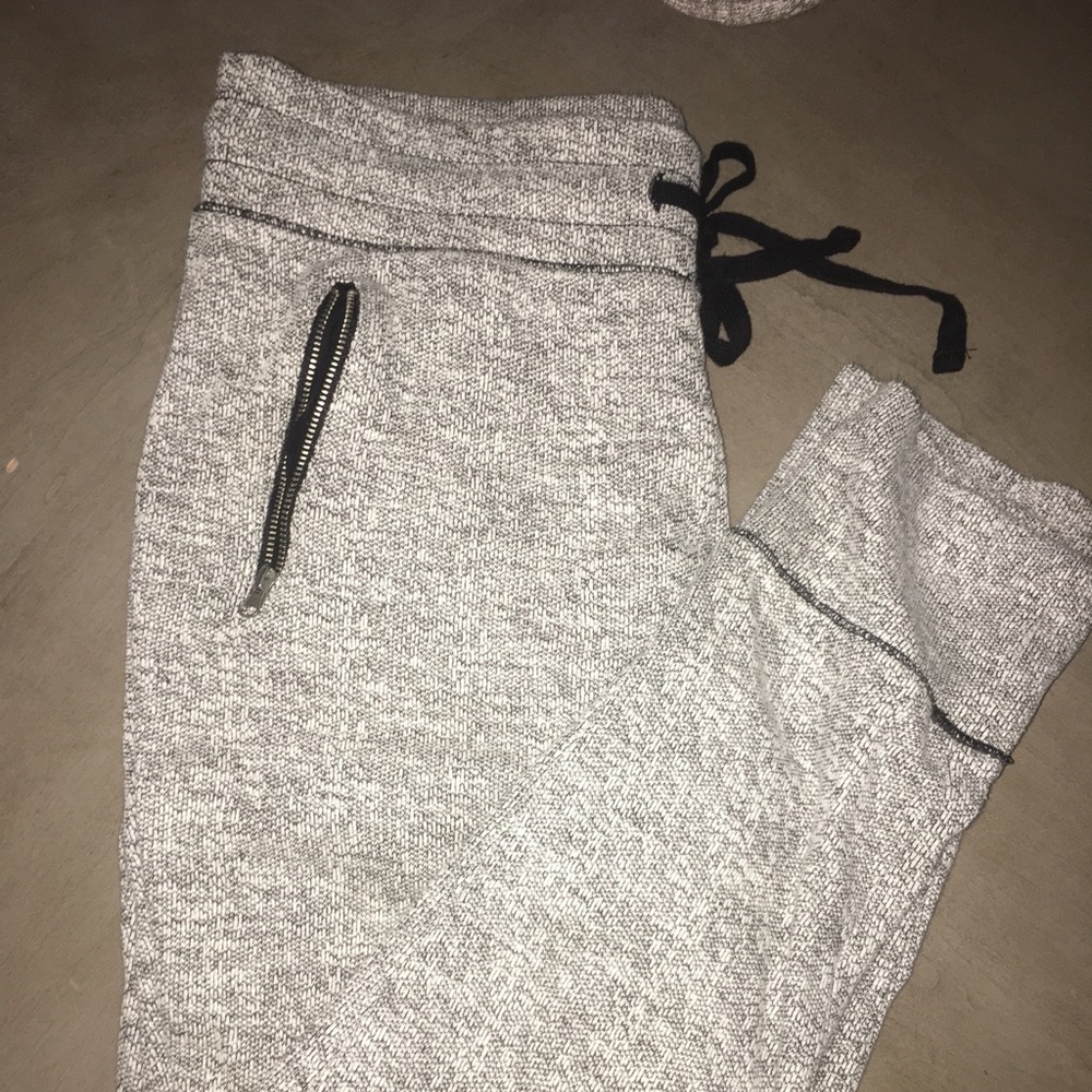 Joggers with zipper detail